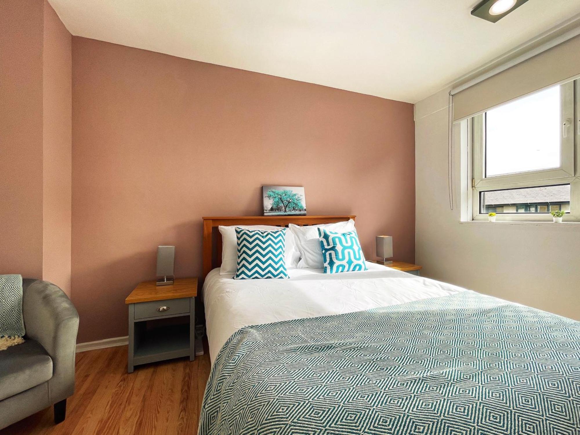 Ethan's Place In Mile End - 2 Double Beds, 1 Bunk Bed, Max 6, Spacious, Ideal For Families Appartamento Londra